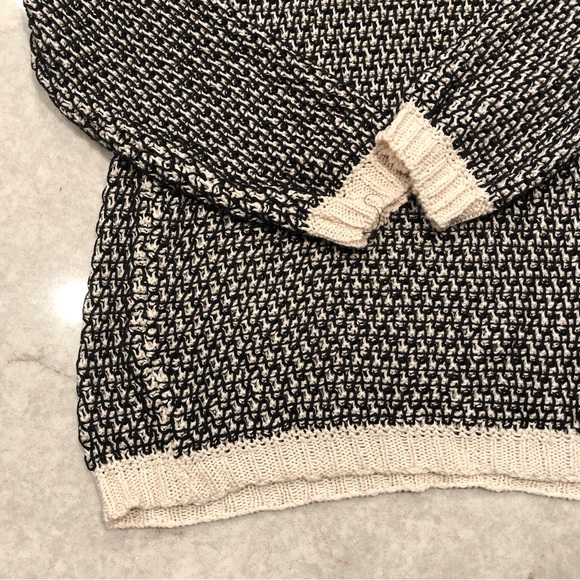 Sweater - Picture 3 of 3